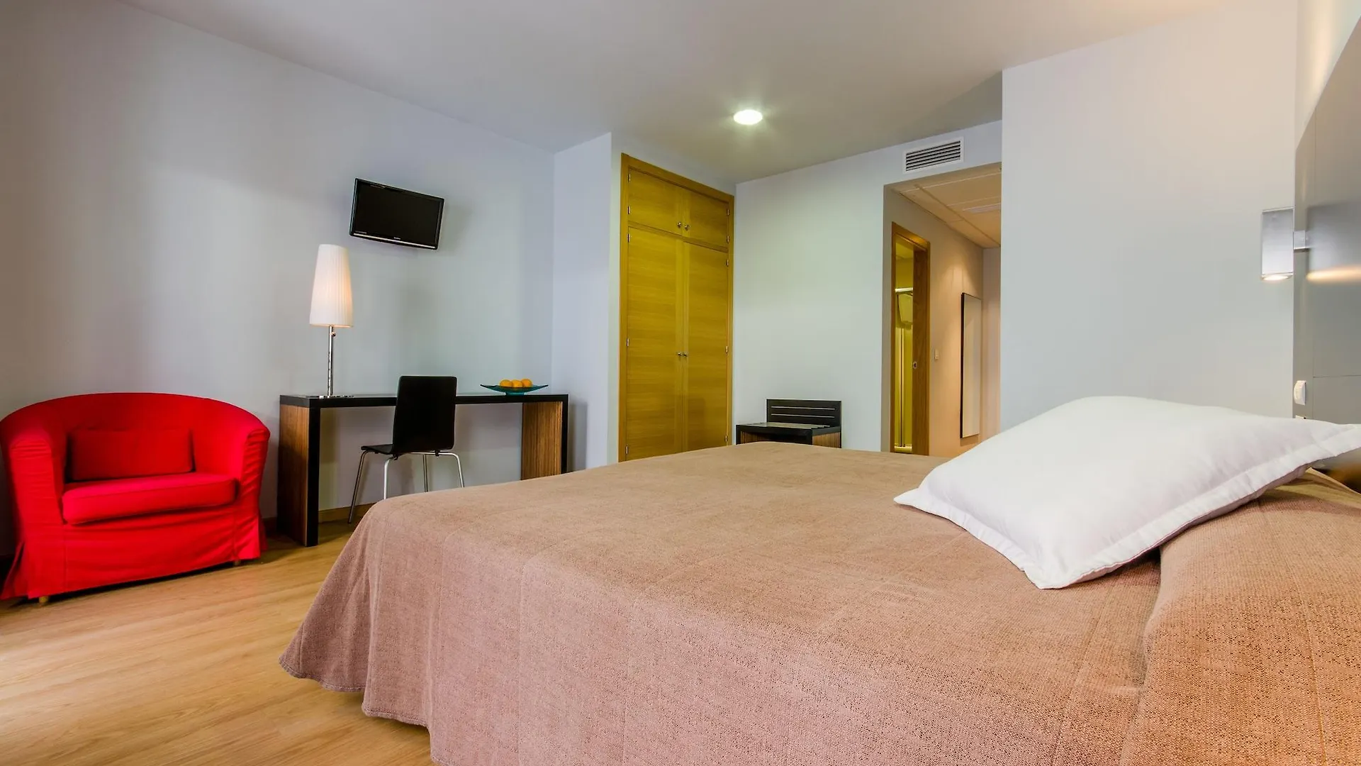 Yit Alcover Grenade Hotel