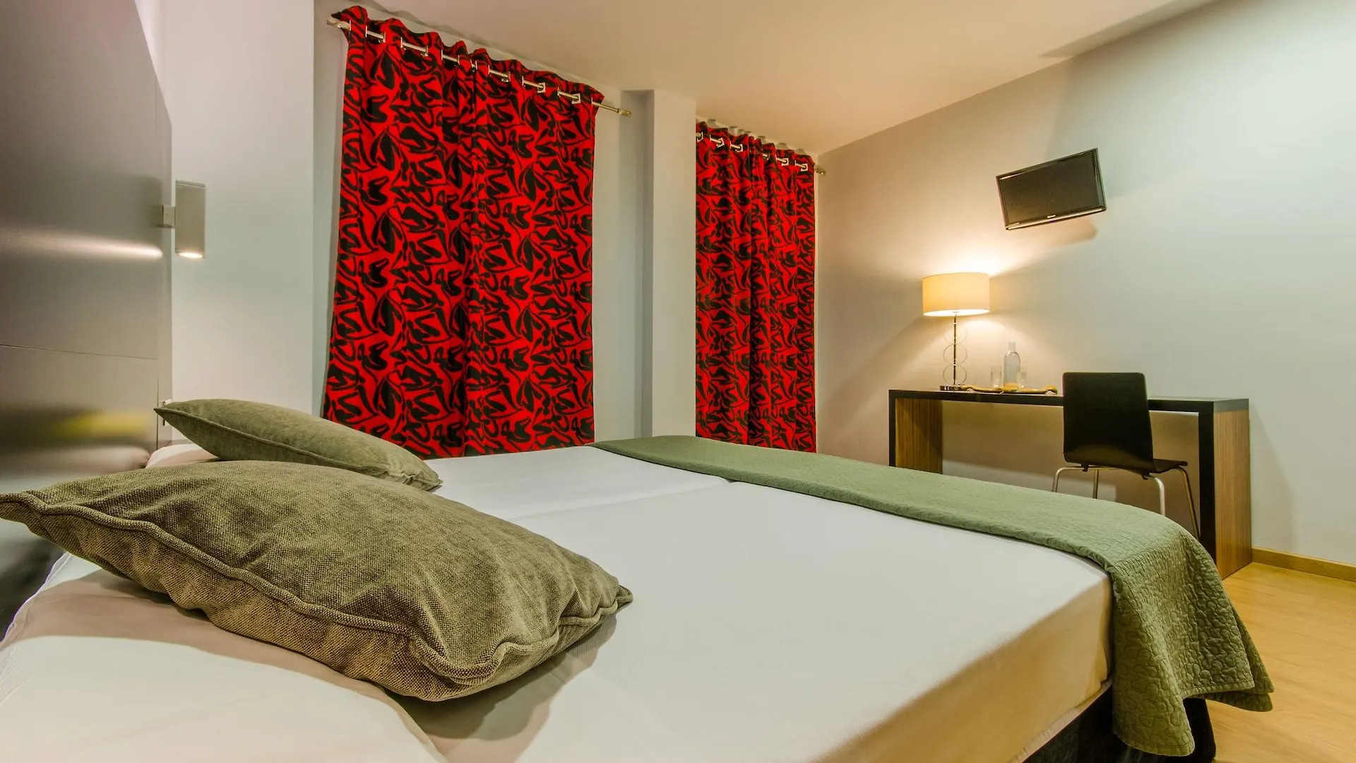 Hotel Yit Alcover Granada